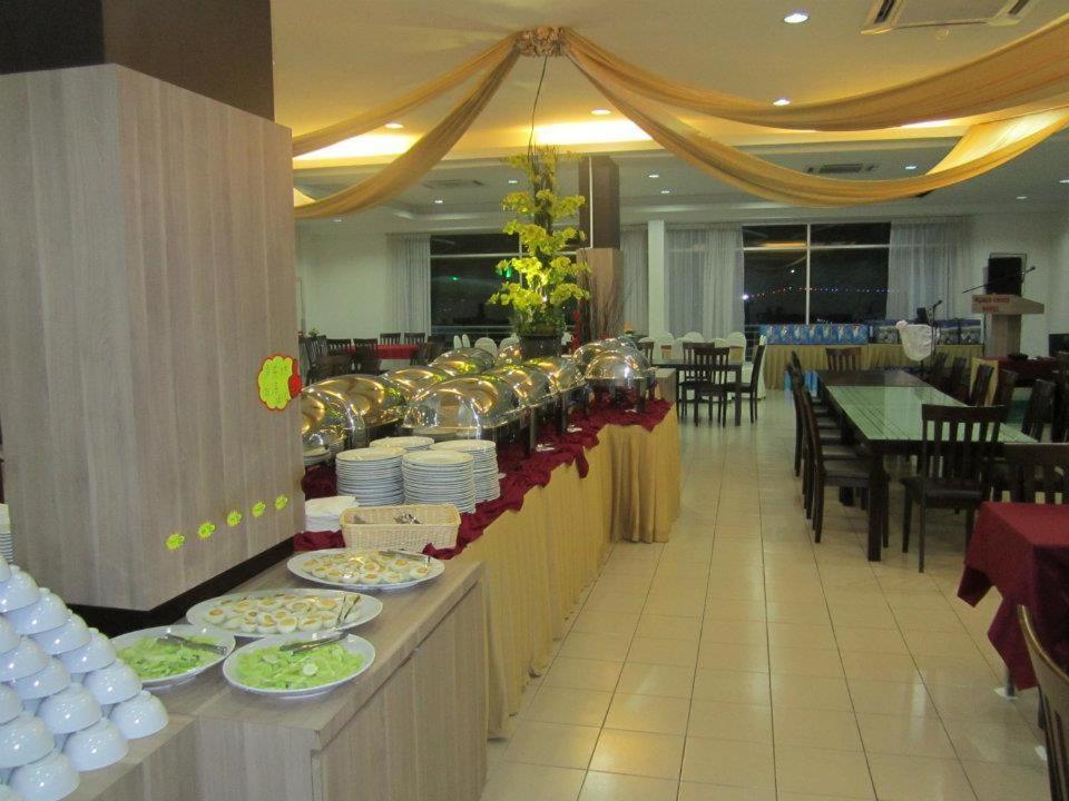 World Youth Hotel Ayer Keroh Ngoại thất bức ảnh