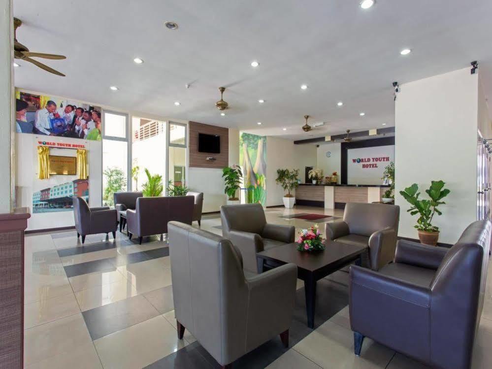 World Youth Hotel Ayer Keroh Ngoại thất bức ảnh