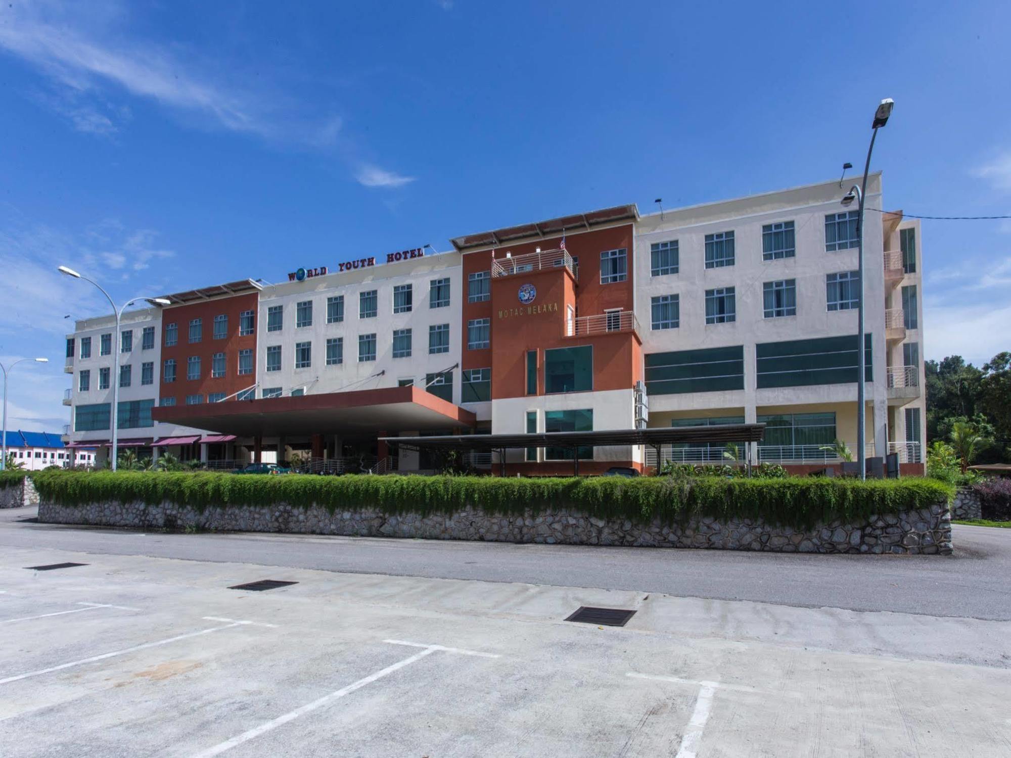World Youth Hotel Ayer Keroh Ngoại thất bức ảnh