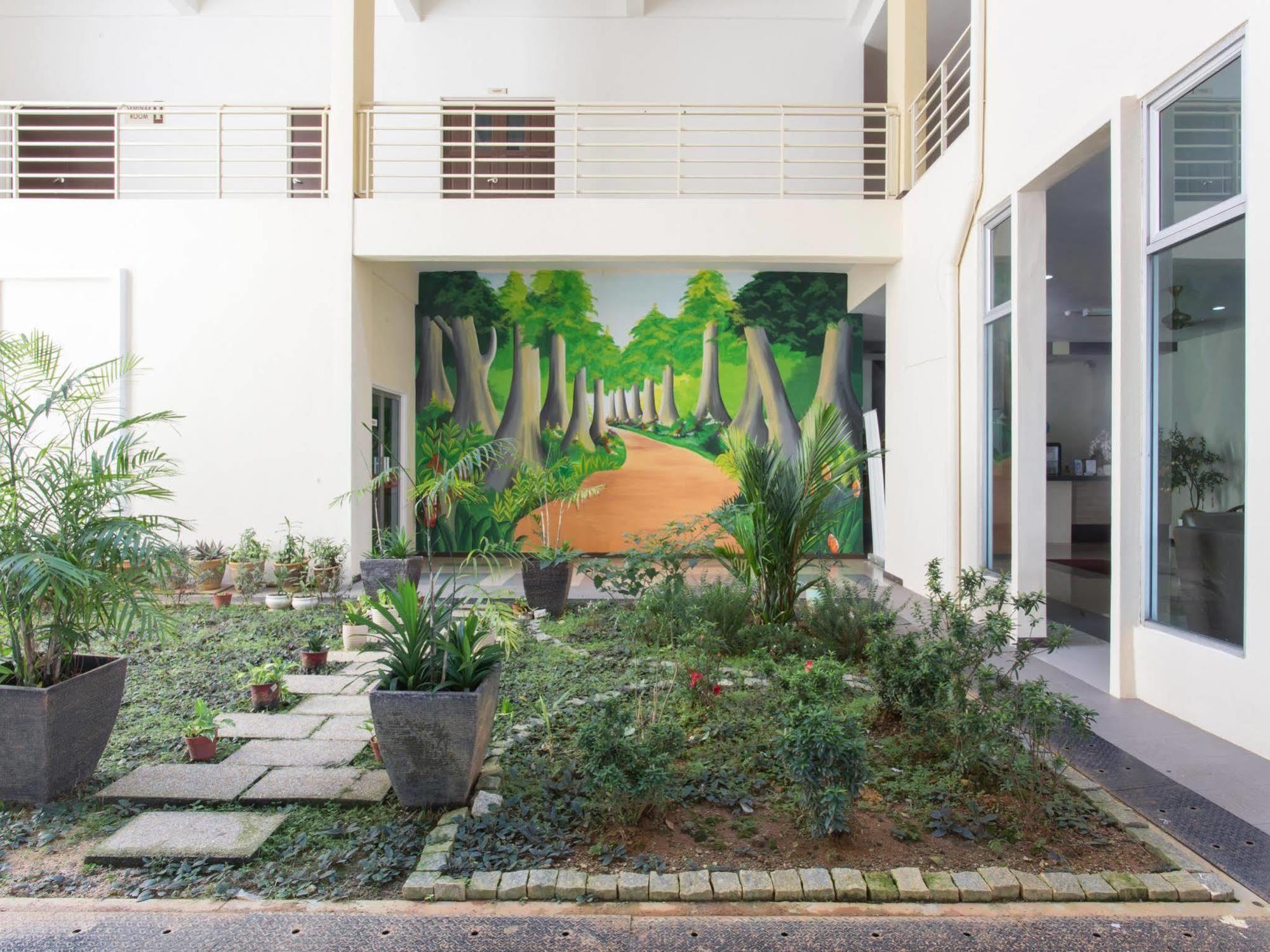 World Youth Hotel Ayer Keroh Ngoại thất bức ảnh